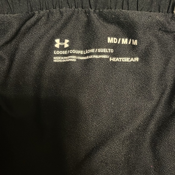 Under Armour athletic shorts - Picture 2 of 3